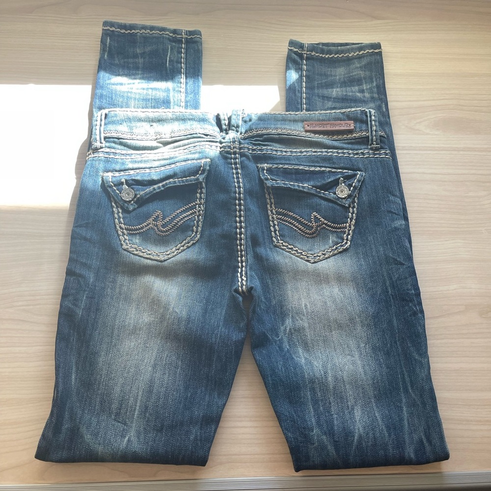 EUC Almost Famous size 5  jeans